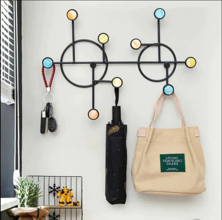 NORDIC STYLE WALL SHELF WITH HOOKS - CIRCLE