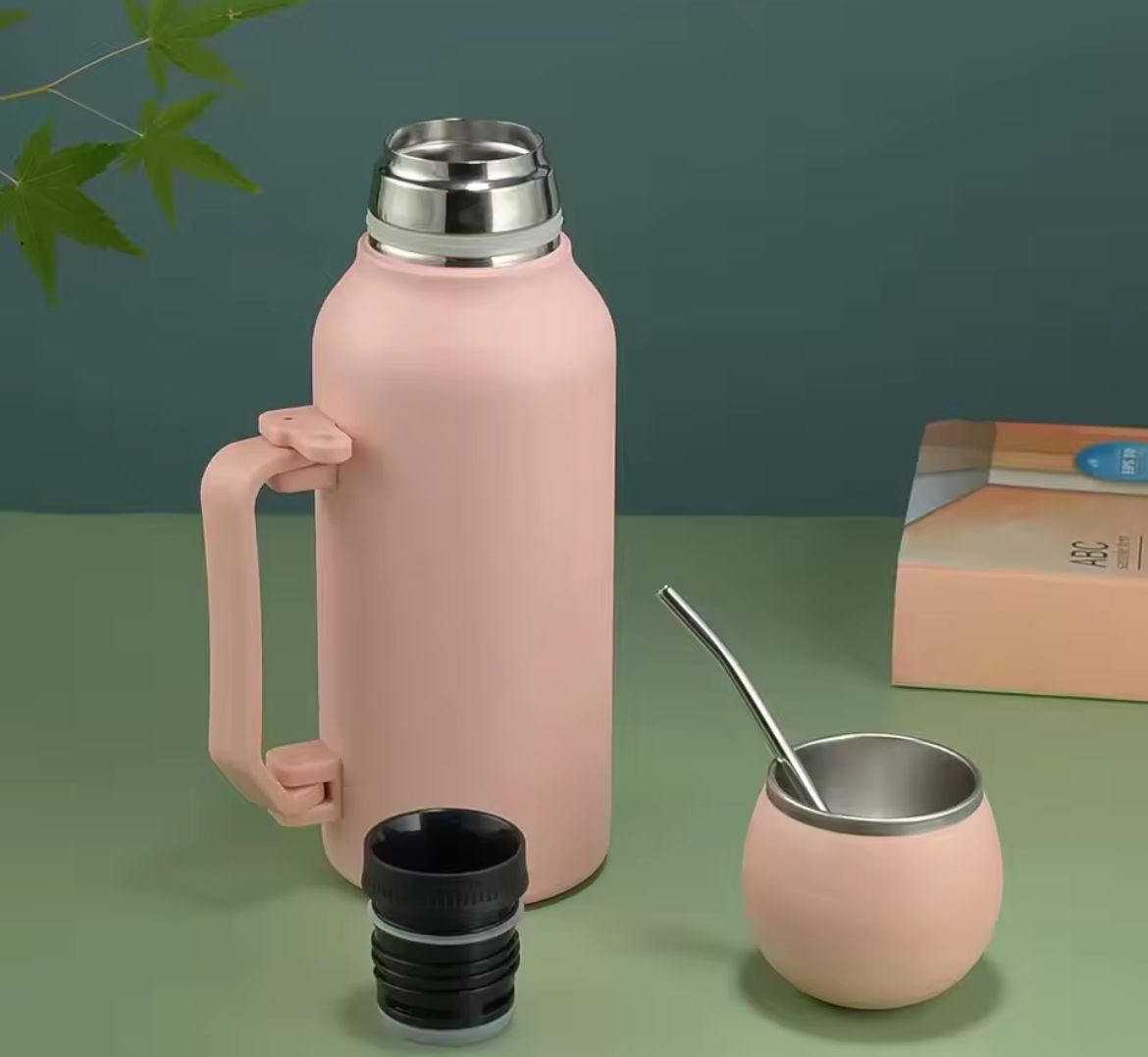 1.3L Outdoor Thermos With handle and Mate Cup